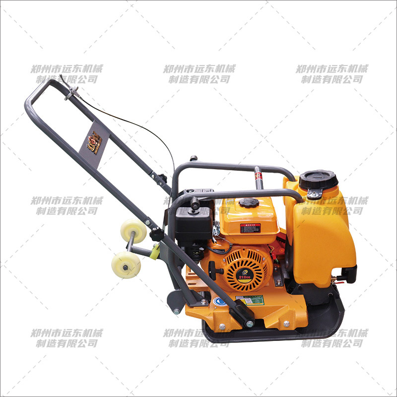 C90T型铸钢款汽油平板夯(图2) C90T型铸钢款汽油平板夯(图2)