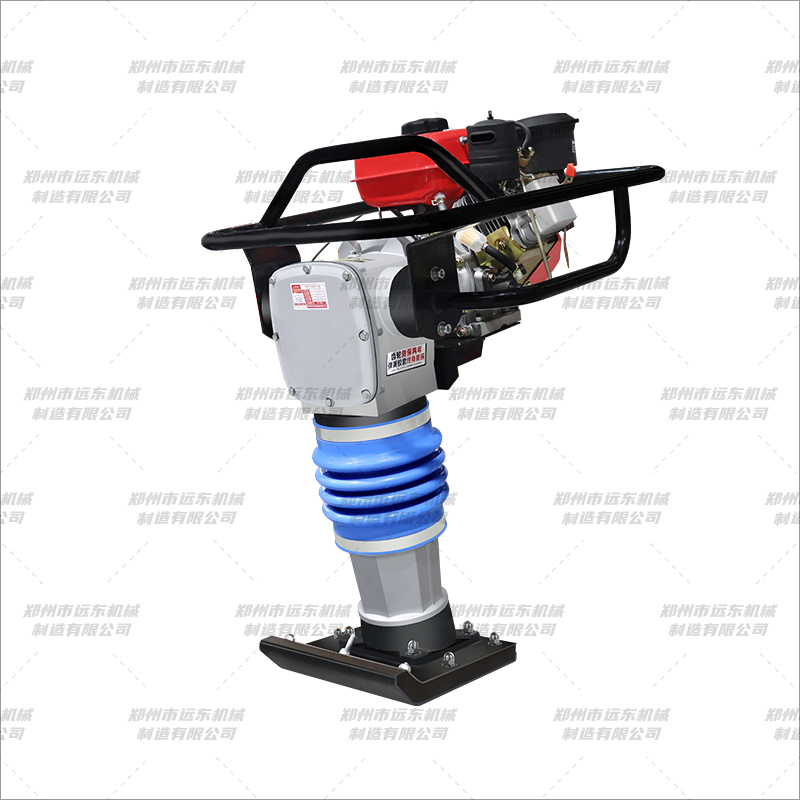 130型柴油款冲击夯(图1) 130型柴油款冲击夯(图1)